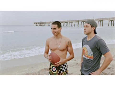 ドラマ グレイスランド 西海岸潜入捜査ファイル シーズン1 第12話 グレイスランドの行く末 吹き替え 字幕版 フル動画 初月無料 動画配信サービスのビデオマーケット