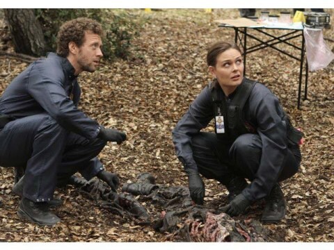 ドラマ Bones 骨は語る シーズン7 第11話 一族の争い 吹き替え 字幕版 フル動画 初月無料 動画配信サービスのビデオマーケット