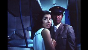 皇帝のいない八月