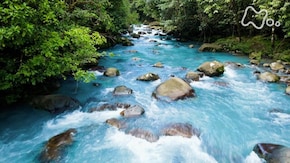 爆裂山麓のカラフル大地 ~コスタリカ・色彩のマジック~