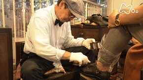 「男が靴を磨くとき」