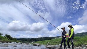 巧みなサオさばきで夏のアユを狙え~上川周作 広島・太田川~