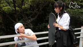 (10) 「波にもまれて、どこへやら?」