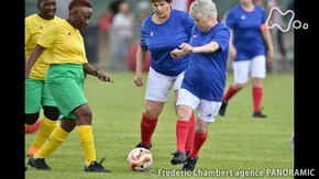 「マミー・フット!おばあちゃんはサッカー選手」